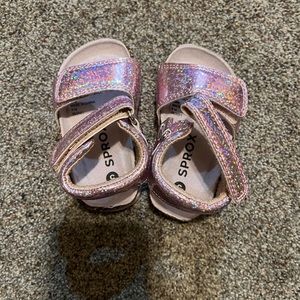 New Sprox sandals. Size 5. Never worn.